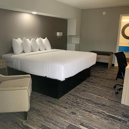 Days Inn By Wyndham Senatobia Exterior photo